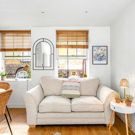 לונדון Charming Studio Flat Close To Holborn Station מראה חיצוני תמונה